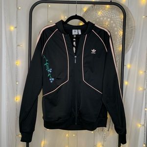 Adidas jacket with embroidered flowers perfect condition size XL